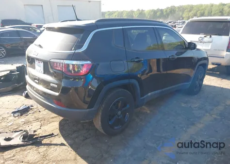 2018 Jeep Compass Latitude Fwd z USA, uszkodzony, nr VIN 3C4NJCBB9JT122220